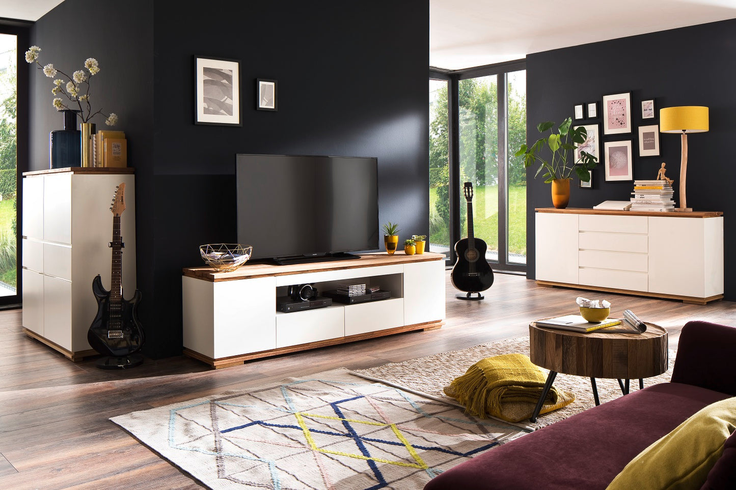TV-Schrank Lowboard Asteiche-massiv matt lackiert geölt weiß holz 202 cm Chiara